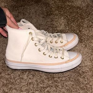 converse women’s shoes